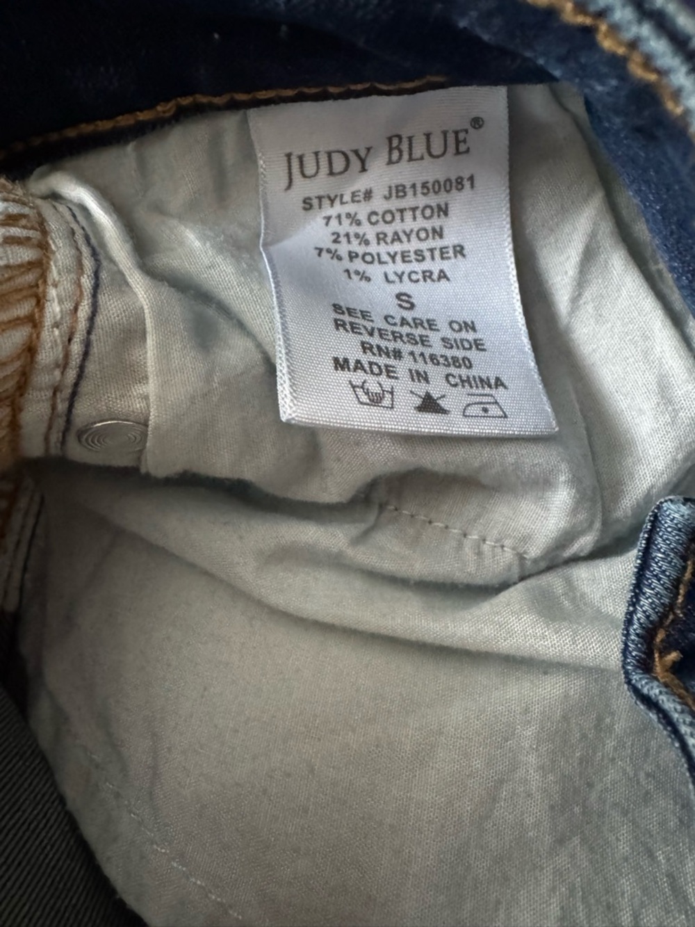 Judy Blue Small Dark Wash Sprinkled Acid Washed Denim Blue Jean Shorts JB150081 - Picture 6 of 6